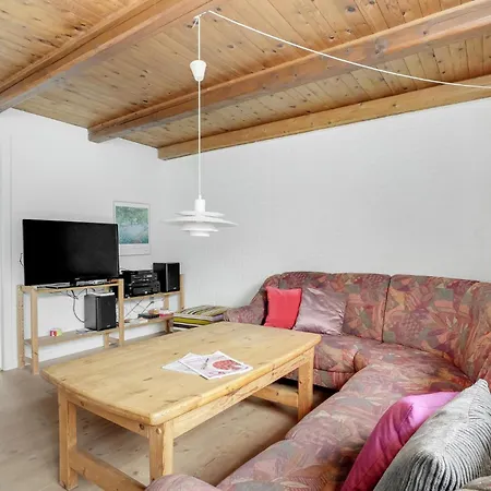 2 Bedroom Gorgeous Home In Snedsted