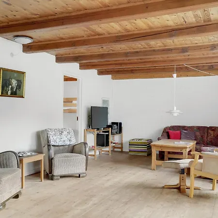 2 Bedroom Gorgeous Home In Snedsted